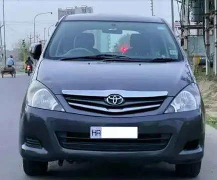 Toyota Innova 2.5 EV PS 7 STR 2011