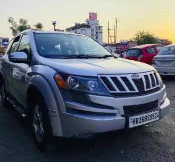 Mahindra XUV500 W8 4WD 2012