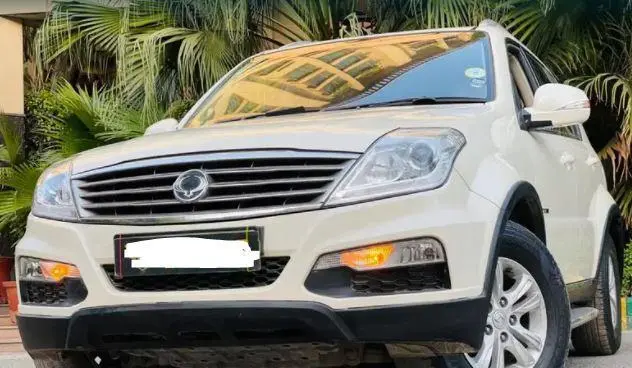 Mahindra Ssangyong Rexton RX5 2013