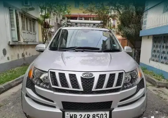 Mahindra XUV500 W8 2WD 2013