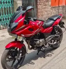 Bajaj Pulsar 220F 2018