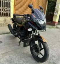 Bajaj Pulsar 220cc 2015