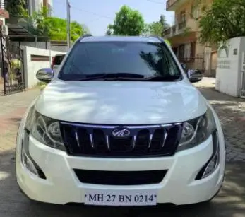 Mahindra XUV500 W10 2WD MT 2015