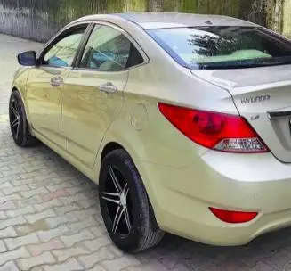 Hyundai Verna CRDI 1.6 EX AT 2013