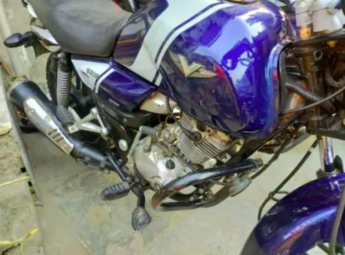 Bajaj V15 150cc 2016