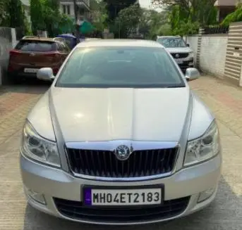 Skoda Superb 1.8 Style TSI MT 2011