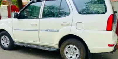 Tata Safari Storme 2.2 EX 4X2 2018