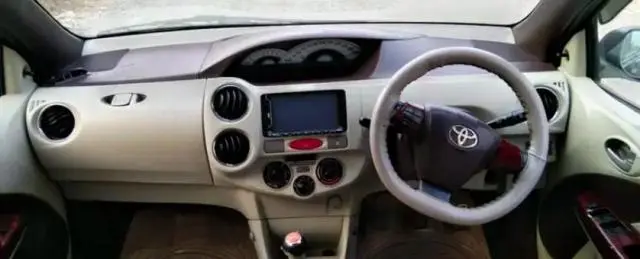Toyota Etios VX 2011