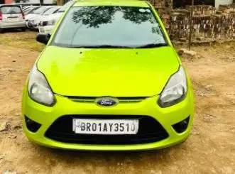 Ford Figo 1.2P TITANIUM MT 2011