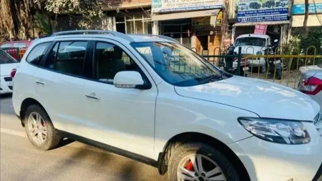 Hyundai Santa FE 4 WD AT 2013