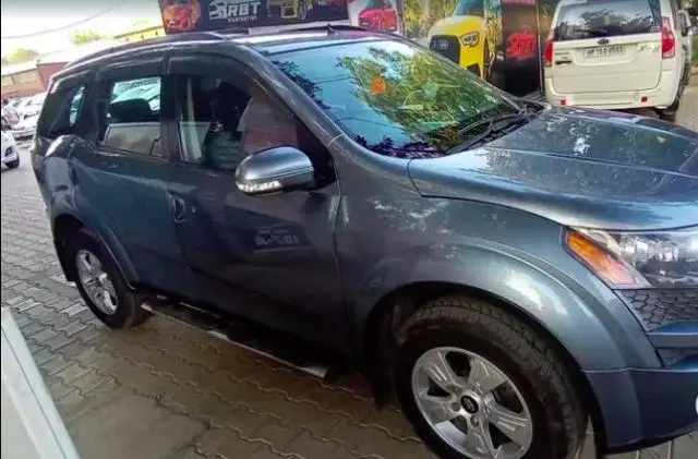 Mahindra XUV500 W8 2014