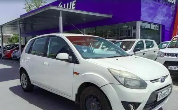 Ford Figo 1.4 TDCI TITANIUM 2012