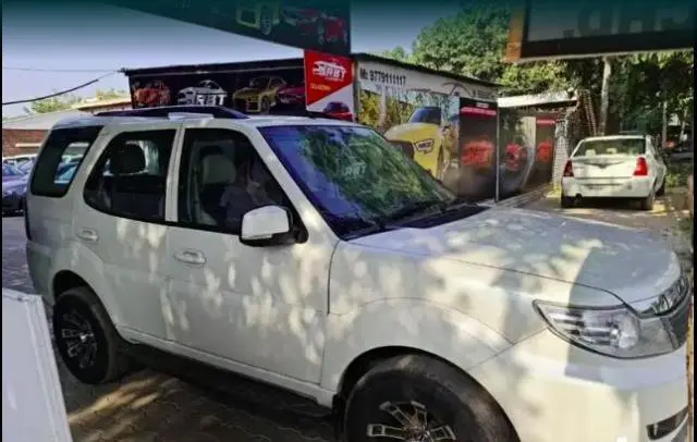 Tata Safari Storme EX 2013