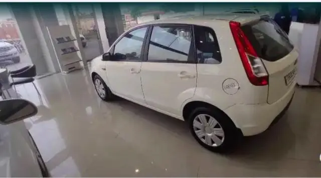 Ford Figo 1.5D TREND MT 2012