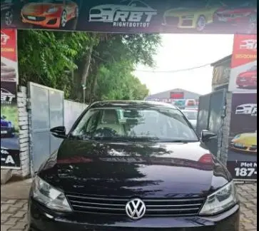 Volkswagen Jetta 2.0L TDI Highline AT 2011