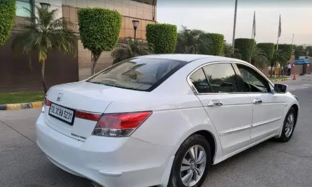 Honda Accord 2.4 AT 2010