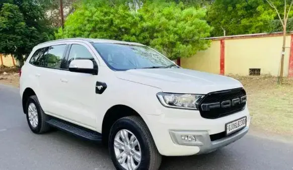 Ford Endeavour Titanium 2.2 4x2 AT 2017