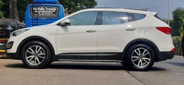 Hyundai Santa Fe 2WD MT 2015