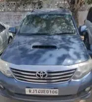 Toyota Fortuner 3.0 4X4 MT 2012