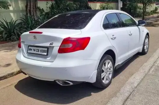 Maruti Suzuki Kizashi CVT 2011