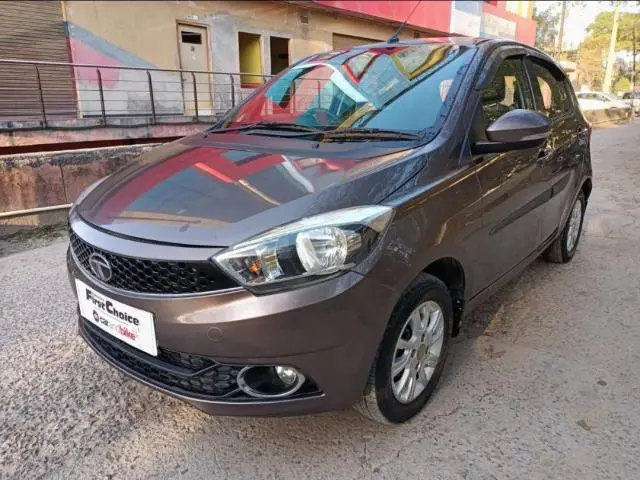 Tata Tiago Revotron XZA 2017