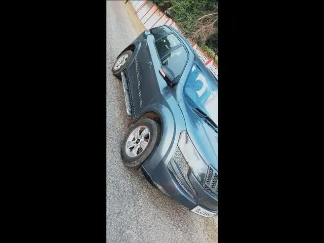 Mahindra XUV500 W8 2WD 2014