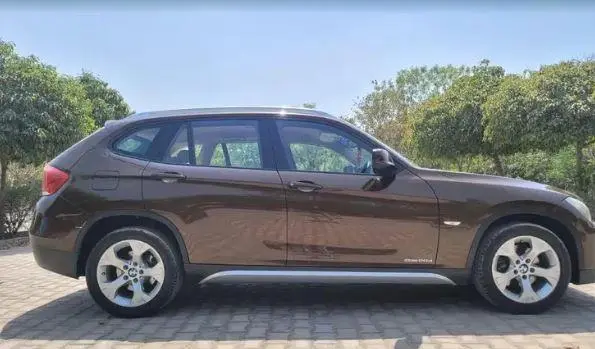 BMW X1 sDrive20d xLine 2012