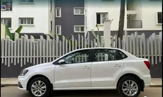 Volkswagen Ameo Highline 1.5L (D) 2017