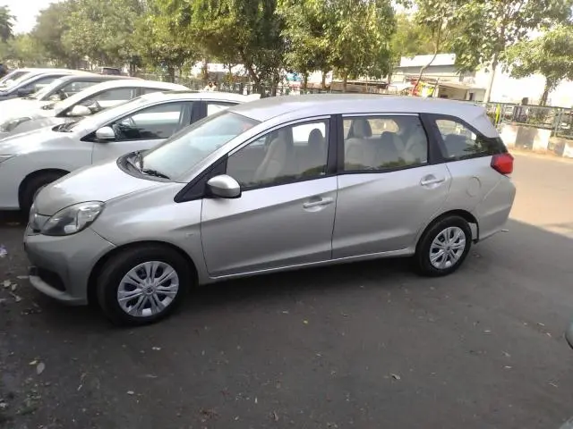 Honda Mobilio S i-DTEC 2015