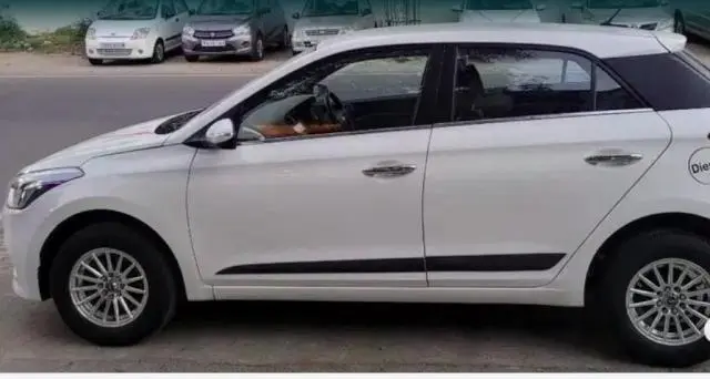 Hyundai Elite i20 SPORTZ 1.2 OPT 2014