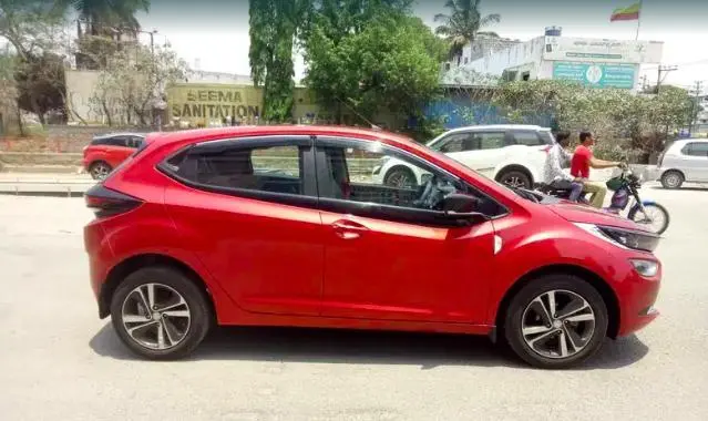 Tata Altroz XZ Petrol 2020