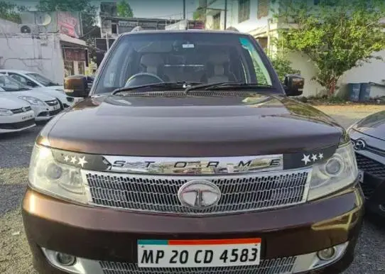 Tata Safari Storme EX 2013