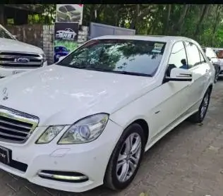 Mercedes-Benz E-Class E250 CDI Blue Efficiency 2011