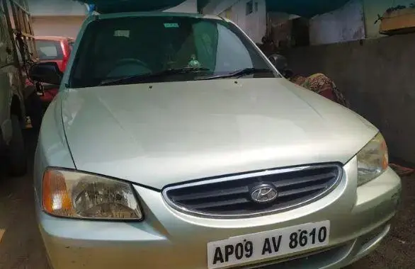 Hyundai Accent GLE 2004