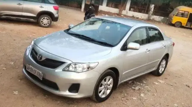 Toyota Corolla Altis 1.8 G 2011