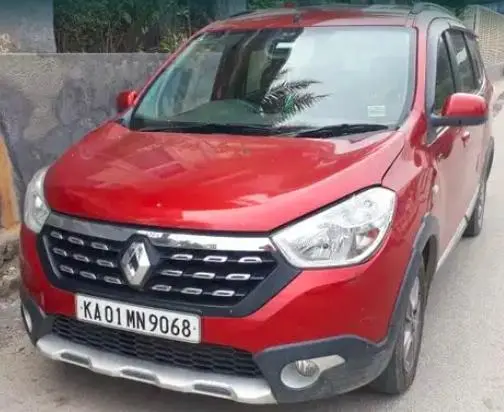 Renault Lodgy 110 PS RXZ 8 STR 2016