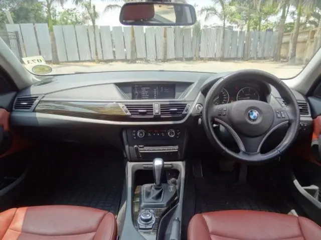 BMW X1 sDrive20d 2012