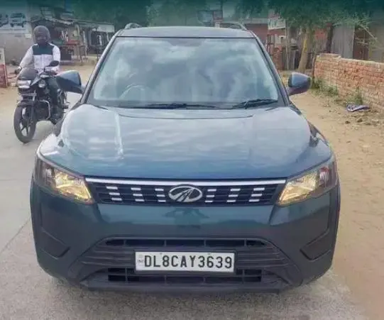 Mahindra XUV300 W6 Petrol 2019