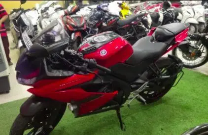 Yamaha YZF-R15 V3 150cc Metallic Red BS6 2021