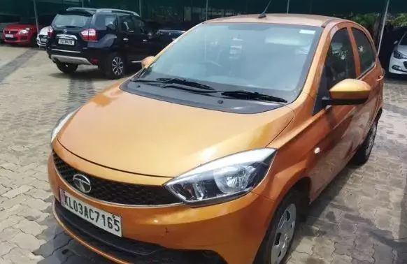 Tata Tiago Revotron XT 2018