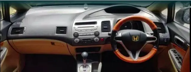 Honda Civic 1.8 V AT 2008