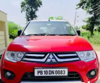 Mitsubishi Pajero Sport 2.5 MT 2015