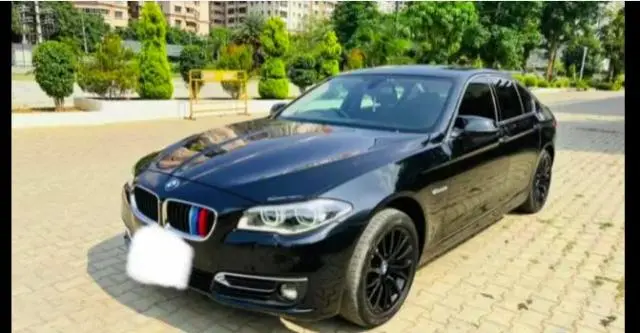 BMW 5 Series 520D LUXURY LINE 2015