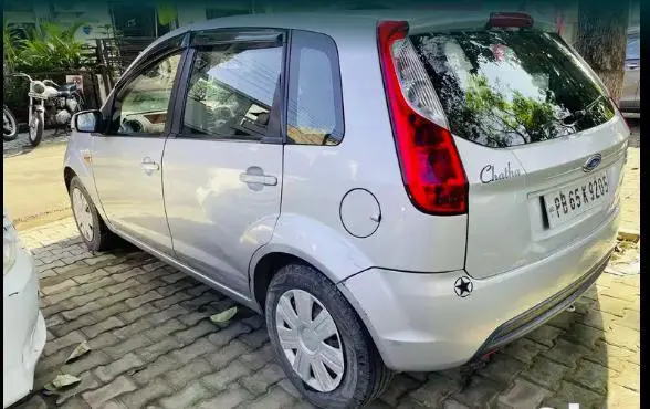 Ford Figo 1.5D AMBIENTE MT 2010
