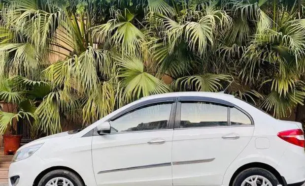 Tata Zest Revotron 1.2T XMS 2016