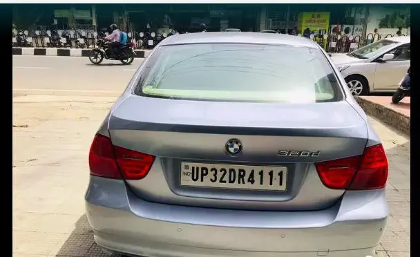 BMW 3 Series 320d 2011