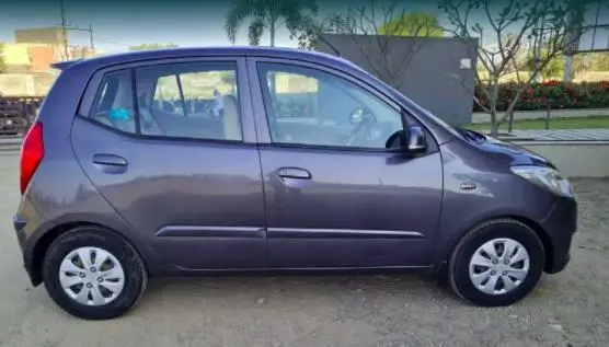 Hyundai i10 Asta 1.2 AT Kappa2 With Sunroof 2012