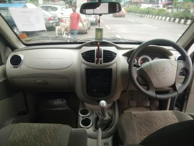 Mahindra Quanto C8 2014