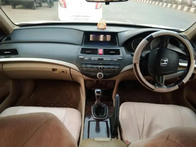 Honda Accord 2.4 AT 2010