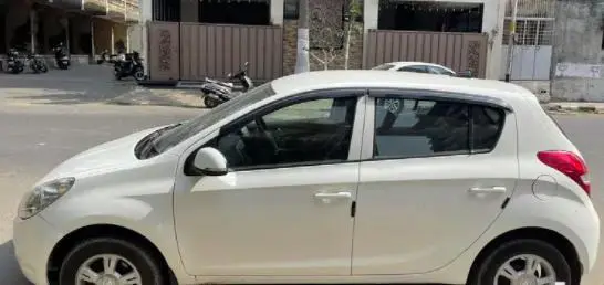 Hyundai i20 Sportz 1.4 CRDi 2010